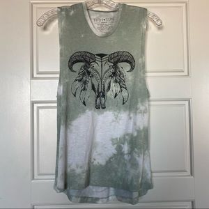 Green Tie Dye Cow Skull Tank - Size M - Fifth Sun (Target)